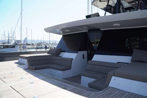 Front Outside Sitting Area