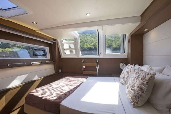 Image of PHANTOM yacht #6