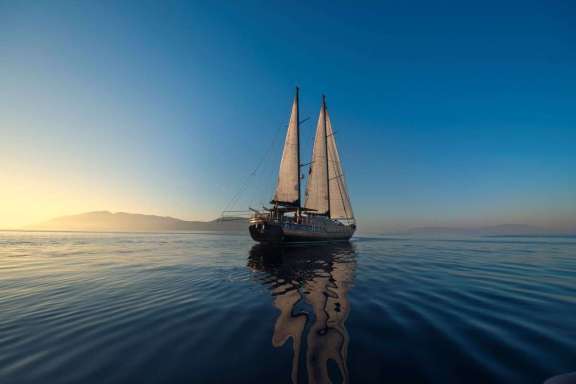 Image of Capricorn One yacht #18