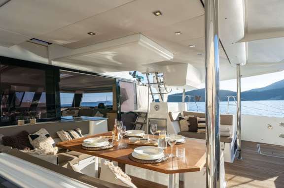 Image of IZABELLA yacht #6