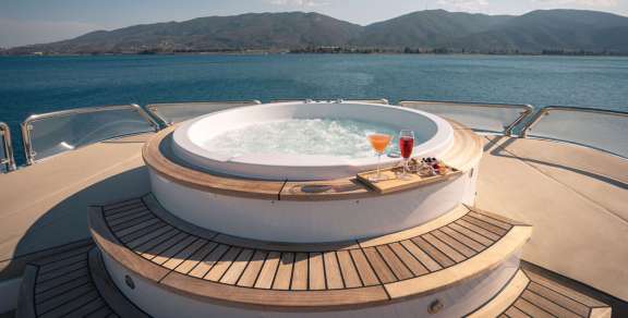 Upper Deck Aft - Breakfast Al Fresco