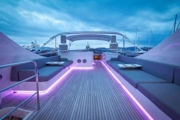 Image of DREAM yacht #5