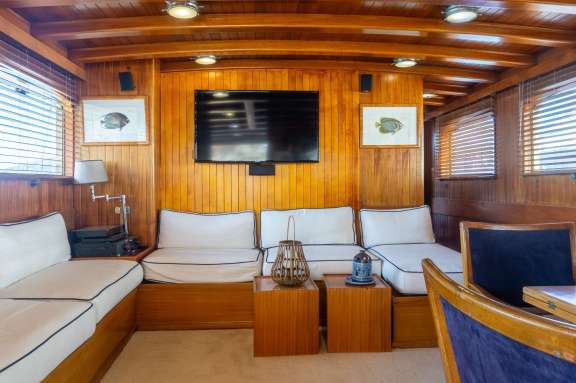 Image of Aphrodite yacht #2