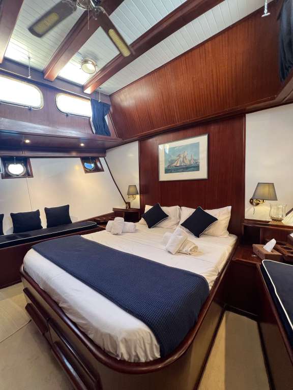 Image of Aphrodite yacht #6