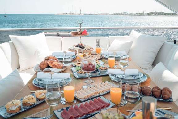 Image of LOVE T yacht #18