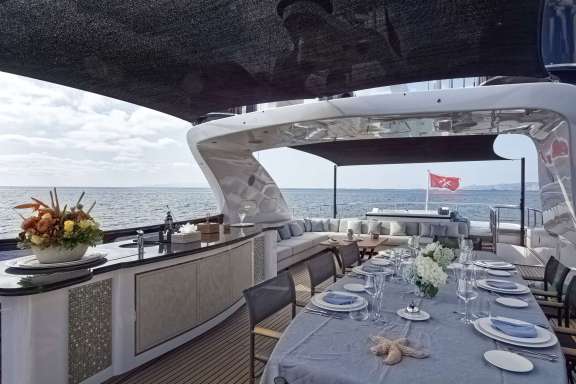 Image of PAREAKI II yacht #12