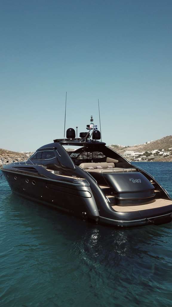 Image of 007 yacht #15