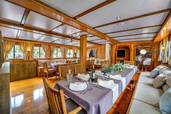 Image of TERSANE 8 yacht #3