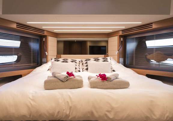 Image of SIR HENDRIK yacht #8