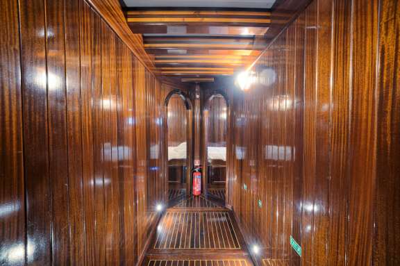 Image of THALASSA yacht #10