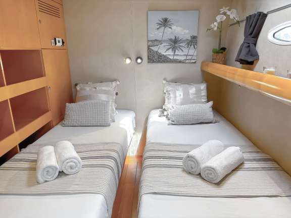 Image of ZORBA CAT yacht #8