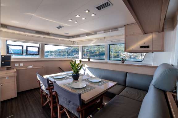 Image of White Pearl yacht #2