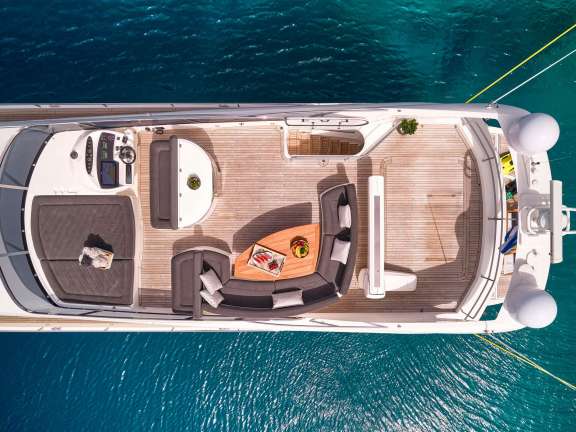 Image of M FIVE yacht #12