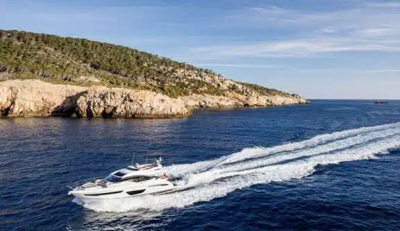 Image of FAR & AWAY yacht #10