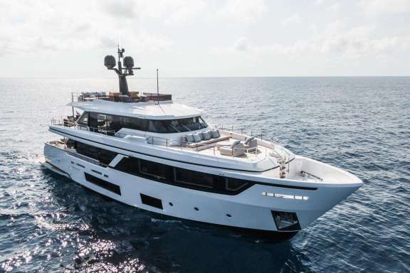 Image of MRS L yacht #12