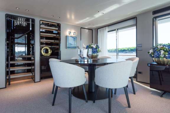 Image of MRS L yacht #3