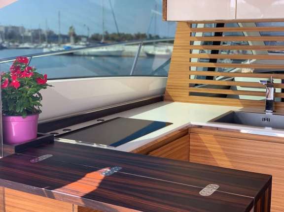 Image of BLUE WATERS yacht #14