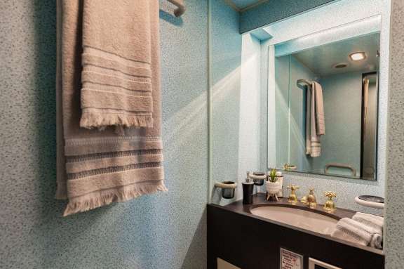 Image of Elegant yacht #9