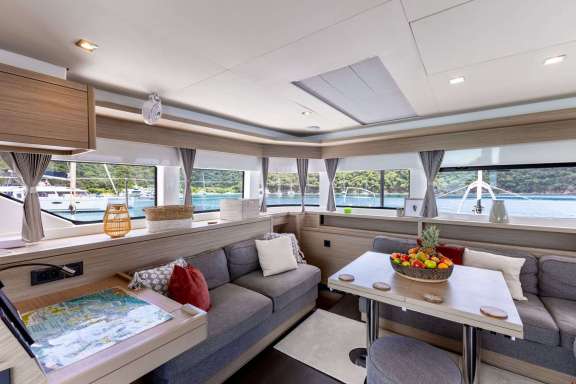 Image of VALINOR – Winter yacht #3