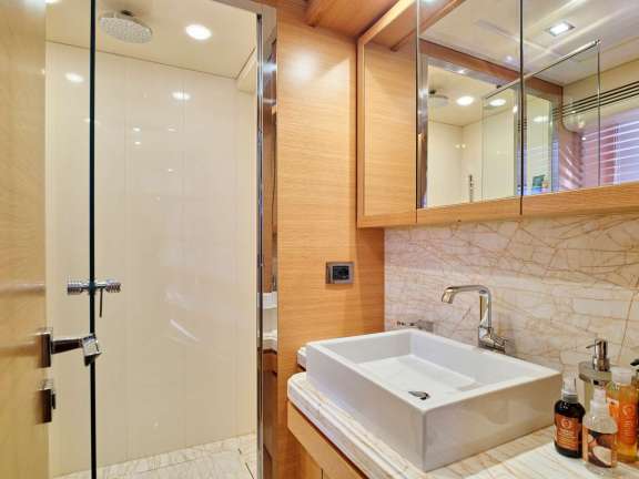 Image of WATCH ME yacht #19