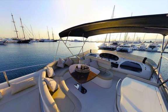 Image of LINDA II yacht #4