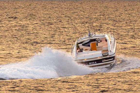Image of MIRA yacht #13