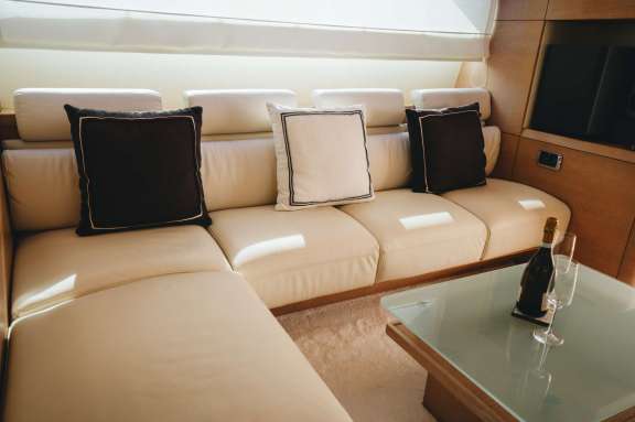 Image of Blue Wave yacht #4