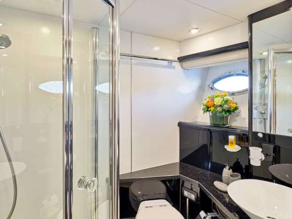 Image of M FIVE yacht #9