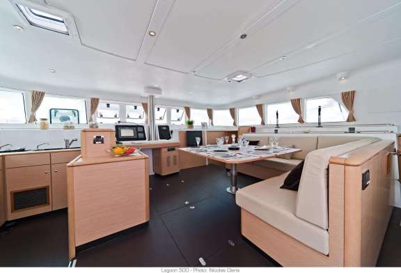 Image of Lagoon 500 2010 yacht #10