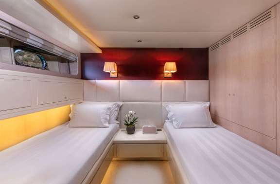 Image of MAGIX yacht #11