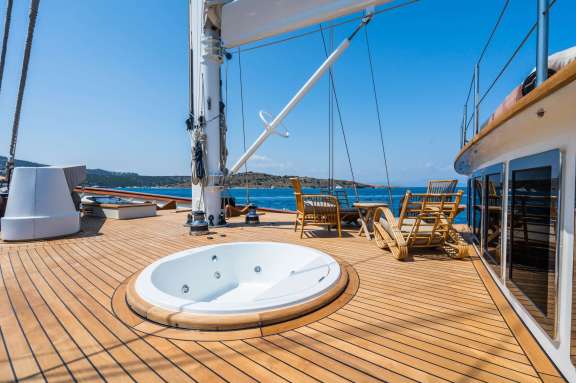 Image of YAZZ yacht #15