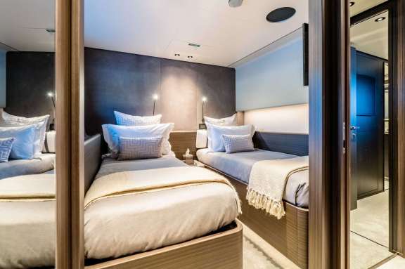 Image of AT ONE yacht #15