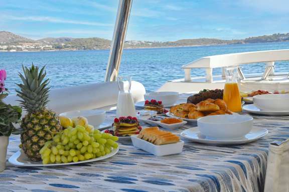 Image of BLUEWAVE yacht #10