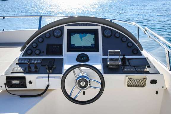 Image of BLUEWAVE yacht #12