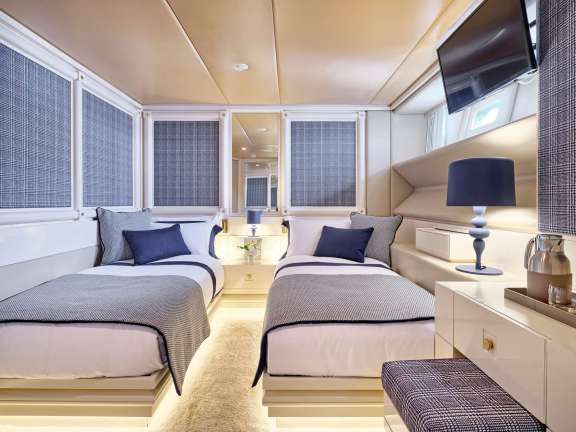 Image of GELLY yacht #9