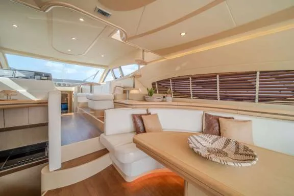 Image of CARTE BLANCHE yacht #4