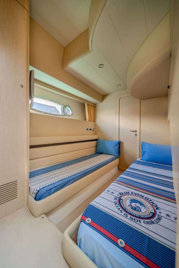 Image of CARTE BLANCHE yacht #8