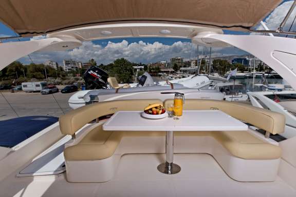 Image of JULY yacht #9