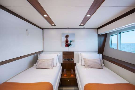 Image of GEORGE P yacht #11