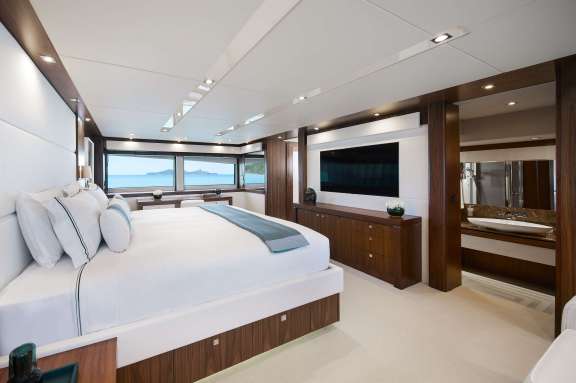 Image of GEORGE P yacht #6