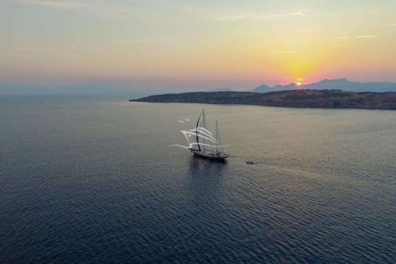 Image of Papa Joe yacht #11