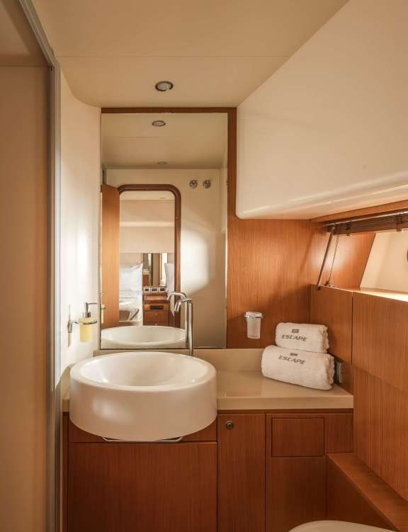 Image of ESCAPE yacht #13