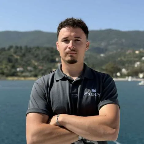 Crew of ESCAPE|Deckhand