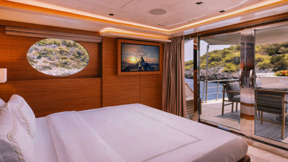 Image of XIPHIAS yacht #8