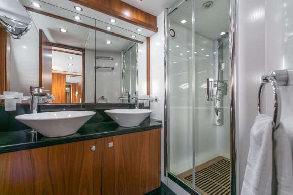 Image of PHOENIX yacht #10