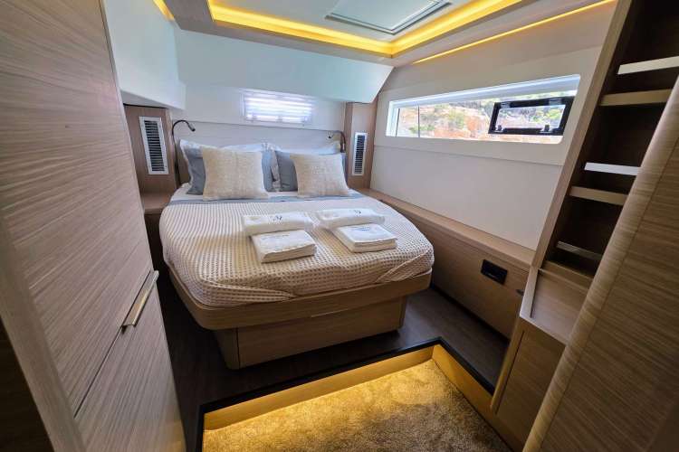 Double cabin
