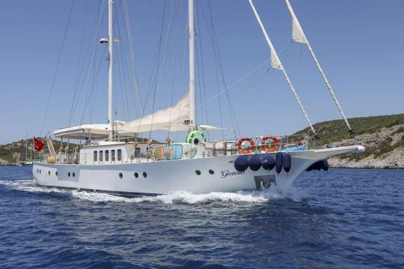 Image of GAZELLA yacht #19