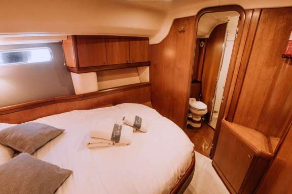 Double cabin other view