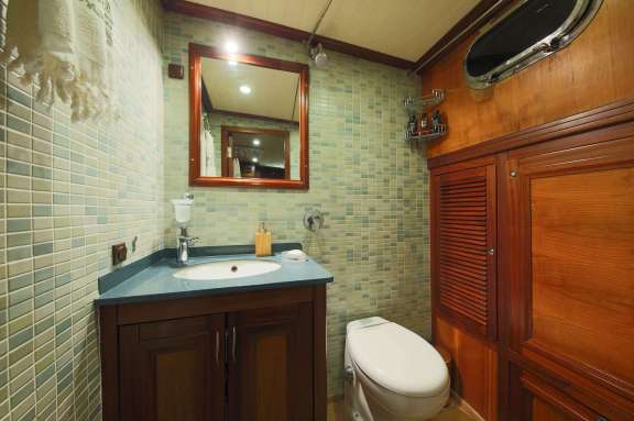 Port Cabin Bathroom