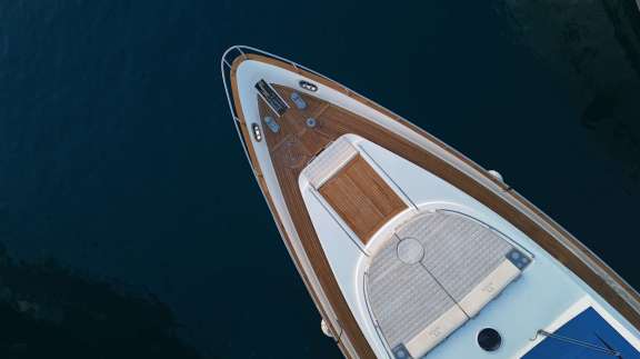 Image of RED ROSE yacht #13